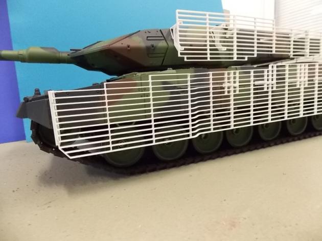Leopard 2A6M Gitterschutz